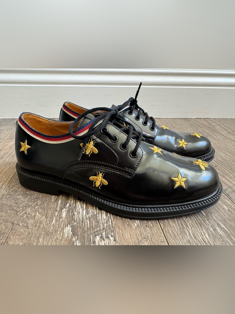 Gucci Kids EU 33 Black Leather Bee Star Embroidered Derby Dress Shoes Sylvie Web